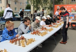 День города, День металлурга. Сеанс одновременной игры.